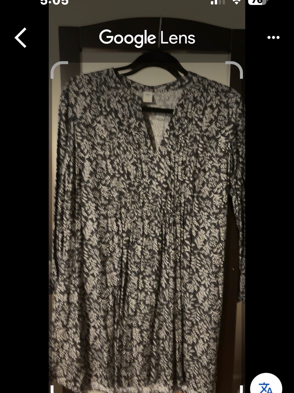 Old Navy gray and white vine floral print pin tuck dress